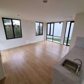 Disewakan Rumah 2 Lantai Cendana Cove Karawaci Kondisi Baru Serah Terima Siap