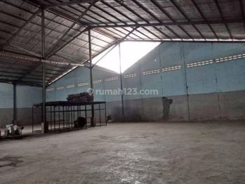 Gudang di Kompleks Pergudangan Kopo Cibolerang