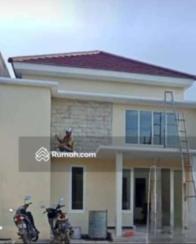 Rumah baru siap huni dekat kampus upn rungkut