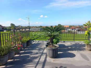 CONVIENCE HOUSE SANUR NEAR TO THE BEACH Rumah