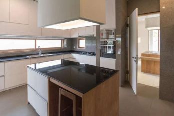 Dijual villa dgn view sawah