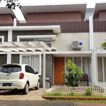 Rumah 2 Lantai Bagus Unfurnished SHM di Cluster Jatiwarna Pinggir Jl. Raya Kota