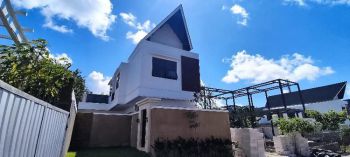 Villa Mewah Harga Murah