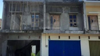 Ruko 2 lantai baru gress dekat Jalan Brigjend Katamso, Mojosongo, Solo.