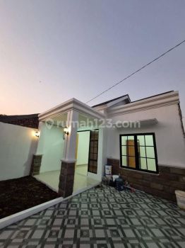 Rumah Bagus Unfurnished SHM di Jl Kampung Sawah, Dekat Stasiun Depok