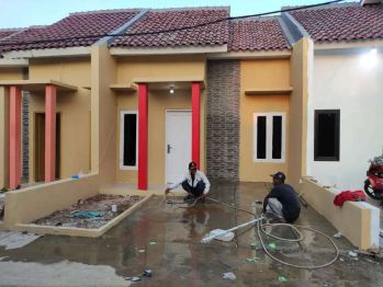 Dijual Rumah-Stsiun Depok- Angs 2 jutaan- Free AC + Kanopi