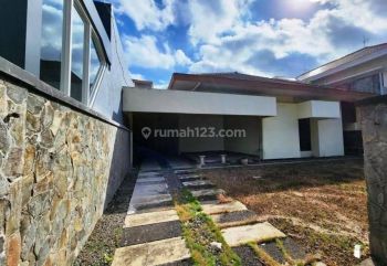 Rumah Strategis di Jl Raya Dieng kota Malang
