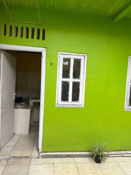 Rumah kos kletek desa sadang