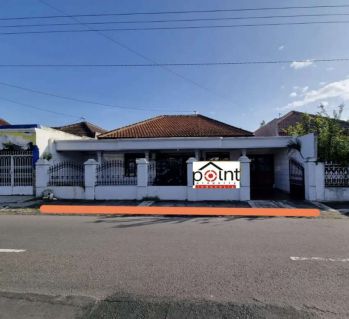 Rumah Second Strategis-Tepi Jalan Utama