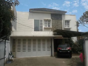 Rumah Siap Huni Dalam Komplek Cilandak Harga Dibawah Pasaran