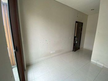 Dijual cepat rumah dekat akses tol dan stasiun De Latinos BSD