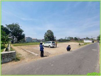 200 Kampus UKRIM Kalasan, Utara Bandara Adisucipto Jogja
