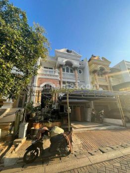 Disewa Rumah 4 Kamar 8x20 2.5 Lantai Full Furnished