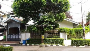 Rumah di Kawasan Bintaro Jaya Dekat Stasiun Dan Mall