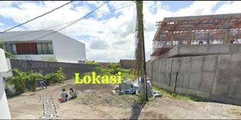 Tanah Luas 303m2 Lokasi Gg Anggrek Berawa Canggu zona Kuning
