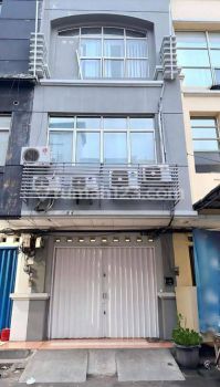 For Sale : Ruko Di Area Mall Mutiara Taman Palem, Cengkareng
4 Lantai