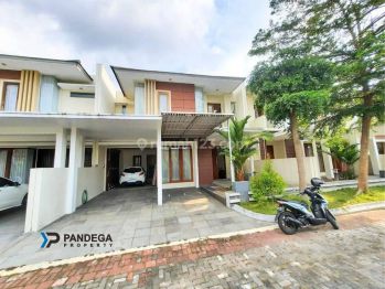 Rumah Bale Mulia Jl Magelang Dekat Uty, Ugm, Jcm, Jl Kabupaten