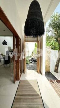 Jual Villa Style Bohemian Fully Furnished Seminyak 2 Lantai 2 Kamar