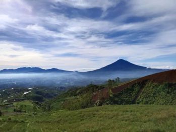 Jual Tanah 500 M² Pinggir Jalan Lokasi Sejuk View Indah Pegunungan