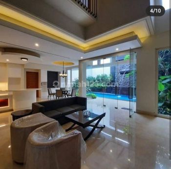 Rumah mewah berlokasi paling bagus di pondok indah