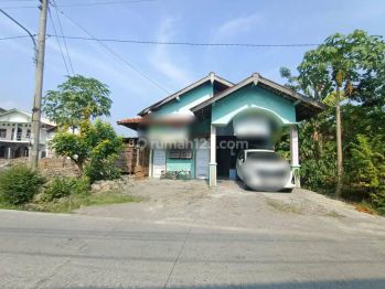 Tanah Dengan Bangunan Rumah Lama di Pedurungan, Semarang Timur