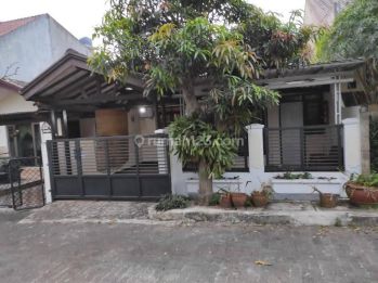 Rumah di Cinere di Pintu Tol Limo Cinere Depok Jawa Barat