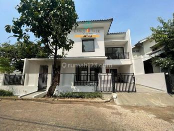 Rumah Hook 2 Lantai dalam Komplek Sektor 3 Bintaro Jaya