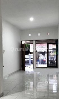 Dijual Rumah Semi Minimalis di Taman Kopo 3 , Nego