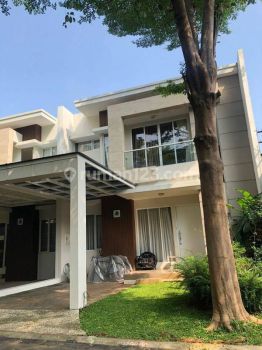 Termurah. Dijual Rumah Siap Huni Dalam Town House di Lebak Bulus