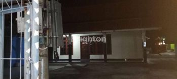 RUMAH SIAP HUNI  DEKAT KAMPUS  UNDIP SEMARANG SELATAN