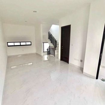 Sewa Rumah Golf Island PIK 3 Lantai Uk 5x15 Brand New Termurah