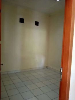 Sewa rumah tahunan (muslim) LT 84/LB 140, 2 lt, 4 KT 2 KM
