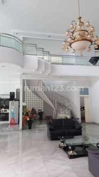 Rumah Dijual Modern Konsep di Ciumbuleuit Raya Bandung Utara K