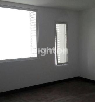 APARTMENT GALLERY WEST KEBON JERUK