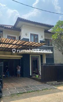 Rumah 2 Lantai Bagus SHM di Senayan Bintaro Jaya Sektor 9