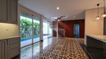 Sewa Rumah 2 Lantai Modern Private Pool Kebayoran Baru