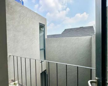 Rumah desain Keluarga Muda di Selatan jakarta. Dkt kampus UNPAM.BS kpr