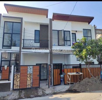 Rumah mewah perum Semolowaru elok