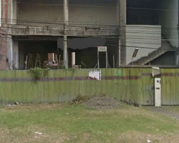 disewakan rumah strategis kommersial area di Raya Kupang Indah