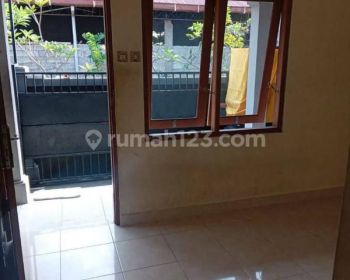 Rumah 4 Kamar Tidur Di Denpasar Barat