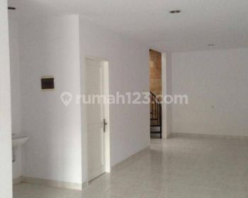 6x15 1.5m Rumah Cantik Siap Masuk 1.5 Lantai Metro Permata 1 Kode2794