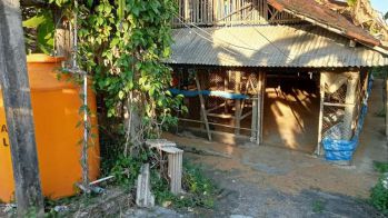 Menyewakan/mengkontrakan tanah