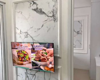 Disewakan unit 2BR murah full purnish apartemen green pramuka city