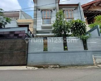 Rumah Secondary Siap Huni Akses Jalan 2 Mobil Di Tebet Jaksel