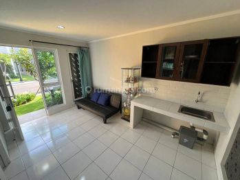 Disewakan rumah bagus 2 lantai siap huni di cluster Dayana Summarecon Bandung