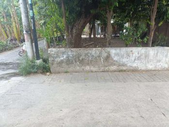 TANAH POSISI HOOK 2MUKA NGADEP 2JALAN BESAR KAMPUNG