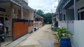 Rumah siap huni tinggal angkut barang 2 lantai SHM masuk mobil
