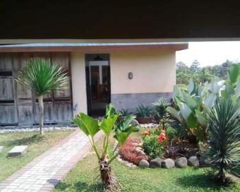 Villa Model Etnik di Bantul