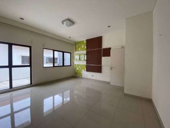 DISEWAKAN RUMAH CLUSTER LANTANA JGC