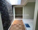 thumbnail-for-rent-rumah-2-lantai-di-puri-bintaro-tangerang-selatan-12